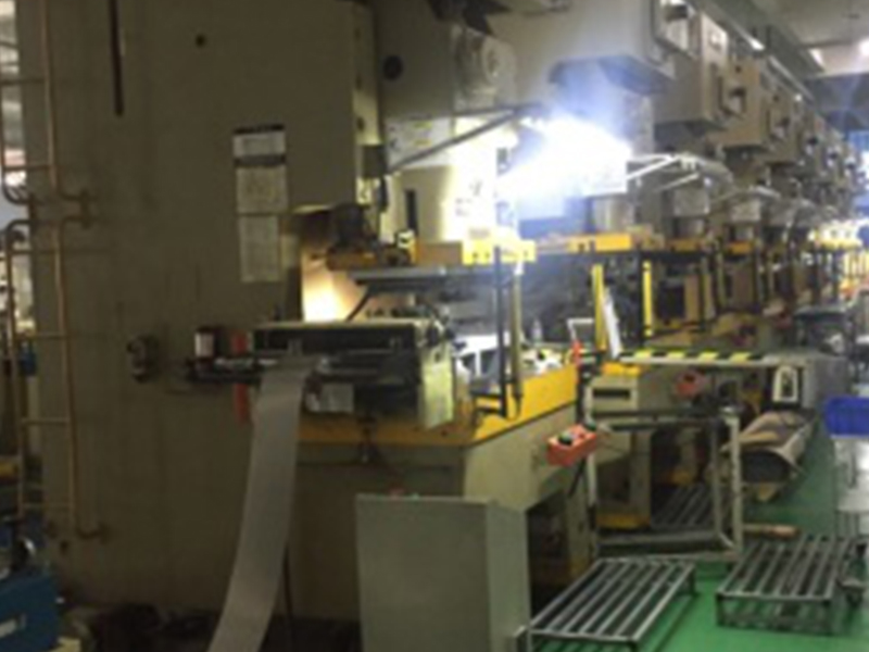 連動線沖壓機(jī)